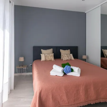 Sunrisedreamhouse Nyaraló *